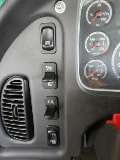 Picture of (Used) 2018 Freightliner M2 106, MISCELLANEOUS DASH SWITCHES