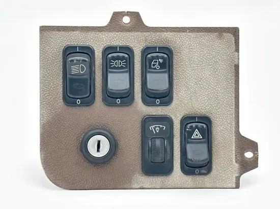 Picture of (Used) 2013 Peterbilt 386, MISCELLANEOUS DASH SWITCHES