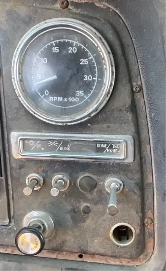 Picture of (Used) 1996 Ford LT8000, MISCELLANEOUS DASH SWITCHES