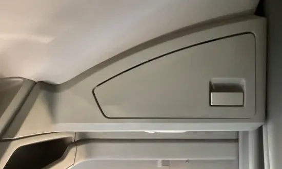 Picture of (Used) 2019 Kenworth T680, SLEEPER CABINETS