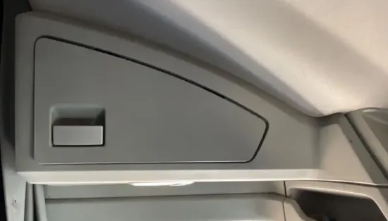 Picture of (Used) 2019 Kenworth T680, SLEEPER CABINETS