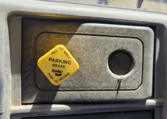 Picture of (Used) 2015 Hino 268, MISCELLANEOUS DASH SWITCHES