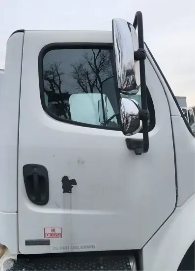 Picture of (Used) 2006 Freightliner M2 106, DOOR