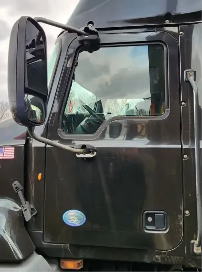 Picture of (Used) 2013 Mack CXU612, DOOR