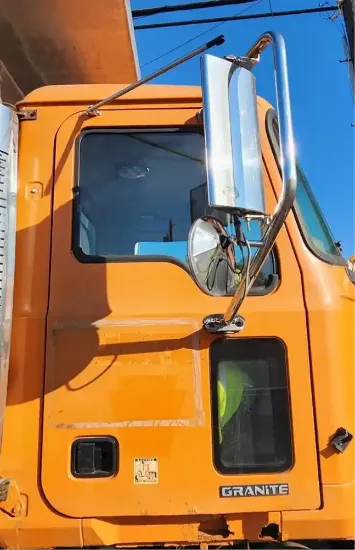 Picture of (Used) 2004 Mack CV712 Granite, DOOR