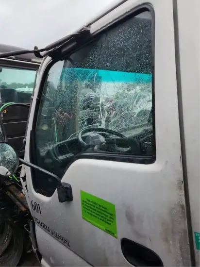 Picture of (Used) 2003 Isuzu NPR, DOOR