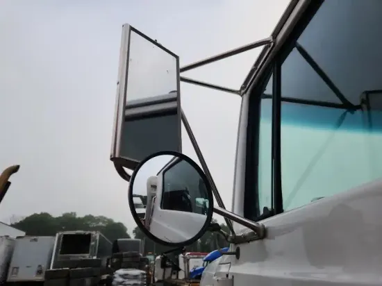 Picture of (Used) 1997 Ford LT9000, SIDE VIEW MIRROR