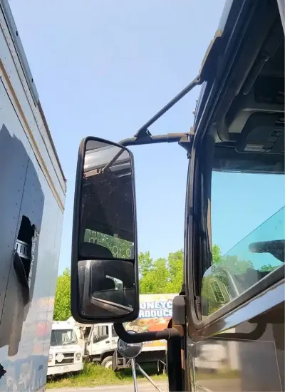 Picture of (Used) 2012 Volvo VNL, SIDE VIEW MIRROR
