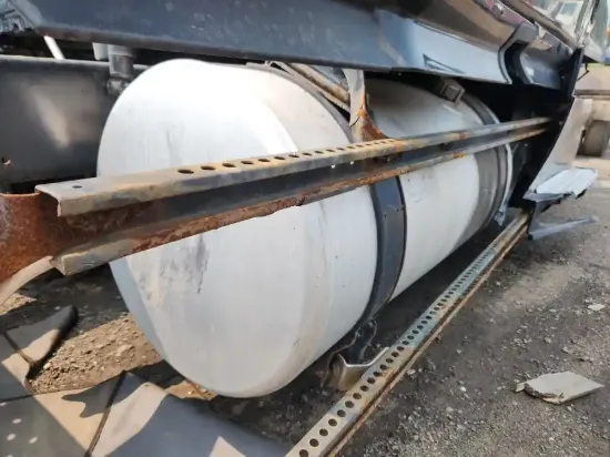 Picture of (Used) 2016 Freightliner Cascadia 125, FUEL TANK