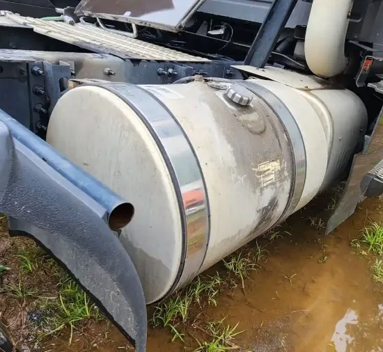 Picture of (Used) 2012 Volvo VNL, FUEL TANK