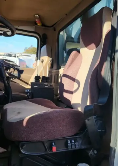 Picture of (Used) 2005 Mack CV713 Granite, SEAT