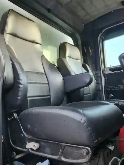 Picture of (Used) 2002 Peterbilt 357, SEAT