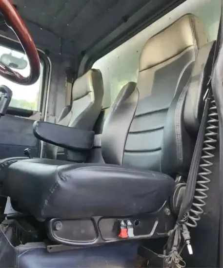 Picture of (Used) 2002 Peterbilt 357, SEAT