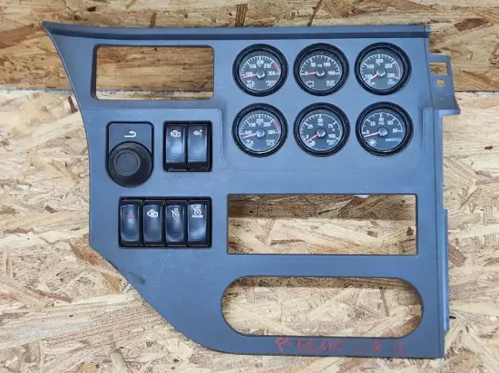 Picture of (Used) 2017 Freightliner Cascadia 125, INSTRUMENT CLUSTER