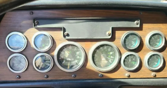 Picture of (Used) 2001 Sutphen Firetruck, INSTRUMENT CLUSTER