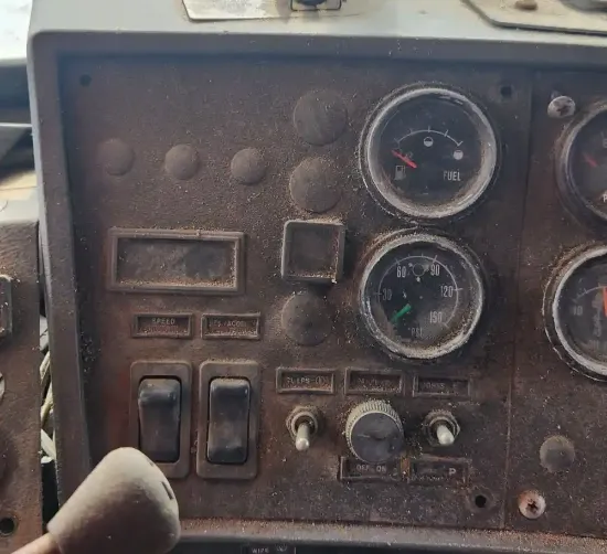 Picture of (Used) 2001 Mack RD688S, INSTRUMENT CLUSTER