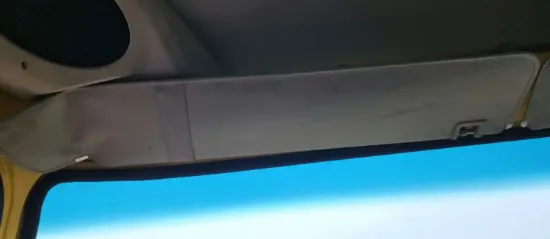 Picture of (Used) 2004 Sterling L7500, SUN VISOR