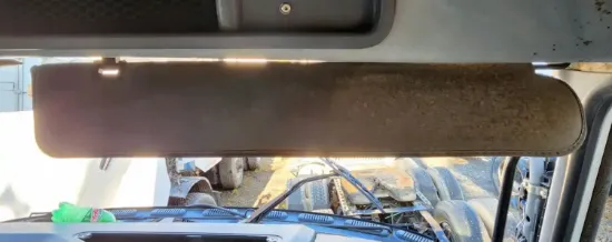 Picture of (Used) 2014 Mack CXU613, SUN VISOR