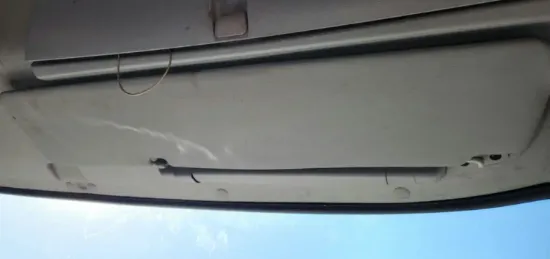 Picture of (Used) 2006 Hino 268, SUN VISOR