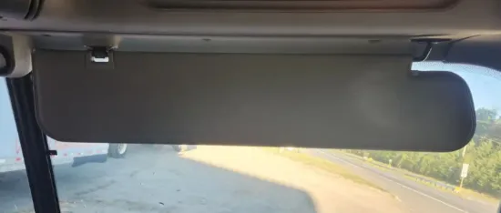 Picture of (Used) 2006 Freightliner Columbia 120, SUN VISOR