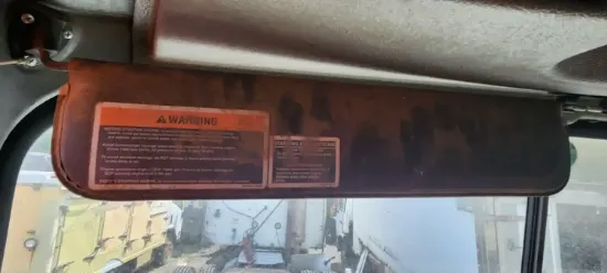 Picture of (Used) 2001 Mack RD688S, SUN VISOR
