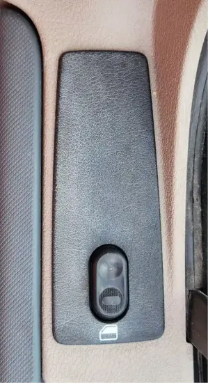 Picture of (Used) 2016 Freightliner Cascadia 125, MISCELLANEOUS DASH SWITCHES