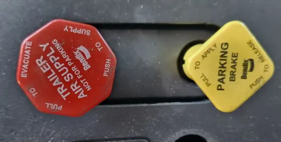 Picture of (Used) 2022 International LT625, MISCELLANEOUS DASH SWITCHES