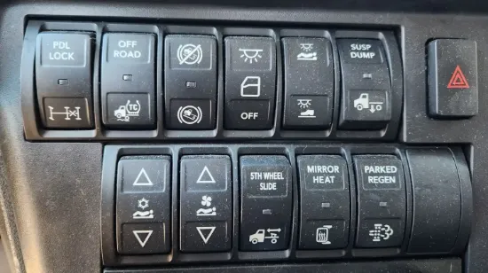 Picture of (Used) 2022 International LT625, MISCELLANEOUS DASH SWITCHES