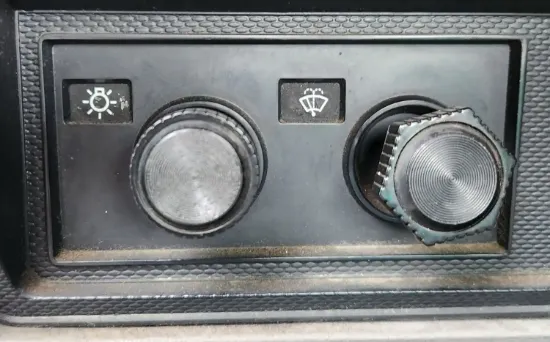 Picture of (Used) 1996 Ford F700, MISCELLANEOUS DASH SWITCHES