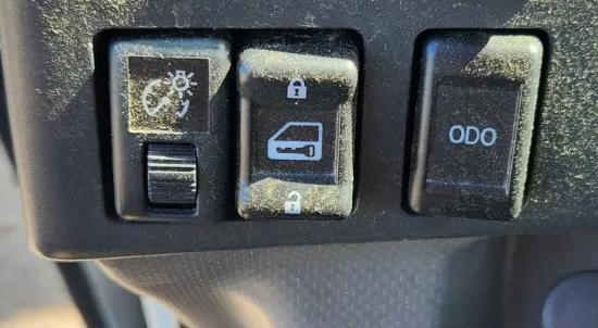 Picture of (Used) 2021 Isuzu NPR