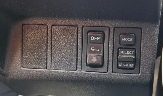 Picture of (Used) 2015 Hino 268, MISCELLANEOUS DASH SWITCHES