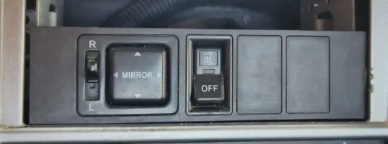 Picture of (Used) 2015 Hino 268, MISCELLANEOUS DASH SWITCHES