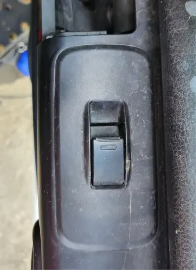 Picture of (Used) 2015 Hino 268, MISCELLANEOUS DASH SWITCHES