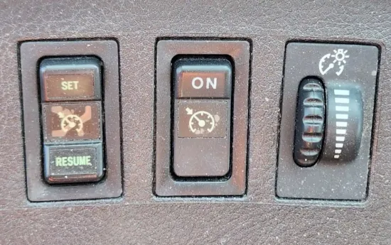 Picture of (Used) 2012 Hino 338, MISCELLANEOUS DASH SWITCHES