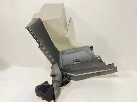 Picture of (Used) 2023 Freightliner Cascadia 116, OVERHEAD STORAGE CONSOLE