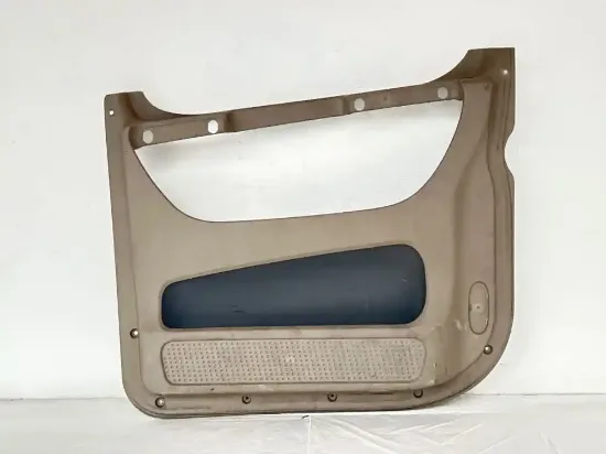 Picture of (Used) 2012 Freightliner Cascadia 125, INTERIOR DOOR PANEL