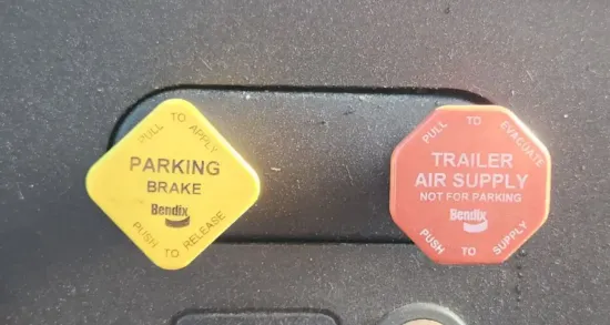 Picture of (Used) 2018 International LT625, MISCELLANEOUS DASH SWITCHES