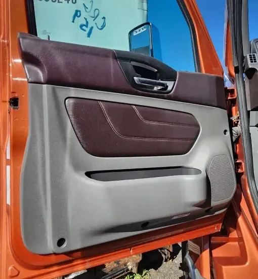 Picture of (Used) 2018 International LT625, INTERIOR DOOR PANEL
