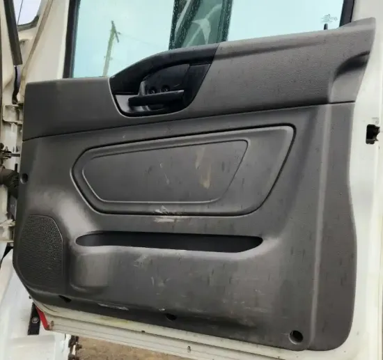 Picture of (Used) 2019 International LT625, INTERIOR DOOR PANEL