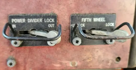 Picture of (Used) 2003 International 9100I, MISCELLANEOUS DASH SWITCHES