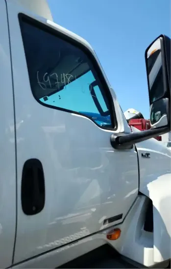 Picture of (Used) 2019 International LT625, DOOR