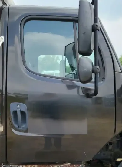 Picture of (Used) 2013 Freightliner M2 106, DOOR