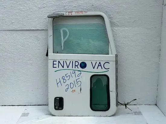 Picture of (Used) 2015 Peterbilt 365, DOOR