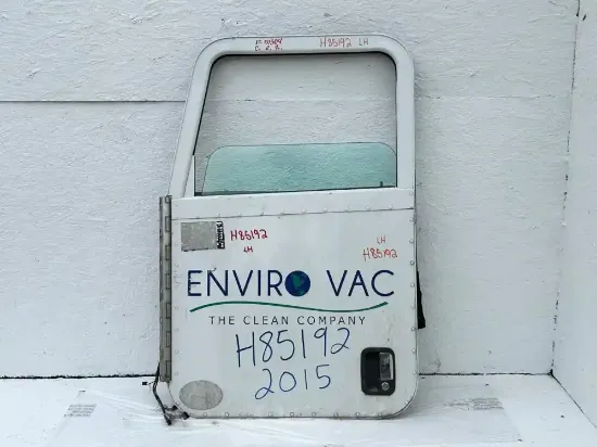 Picture of (Used) 2015 Peterbilt 365, DOOR