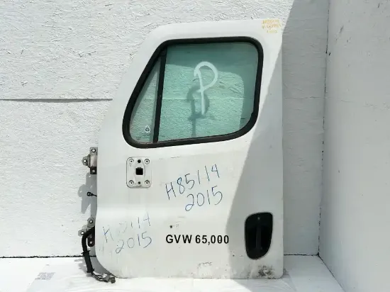 Picture of (Used) 2015 Freightliner Cascadia 113, DOOR