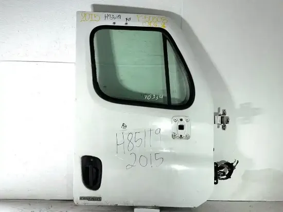 Picture of (Used) 2015 Freightliner Cascadia 113, DOOR