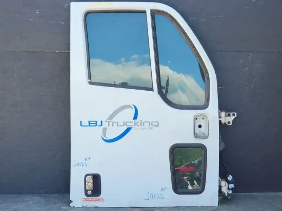 Picture of (Used) 2016 Peterbilt 587, DOOR