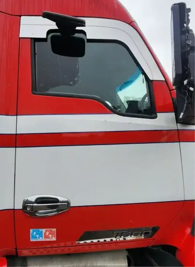 Picture of (Used) 2016 Kenworth T680, DOOR