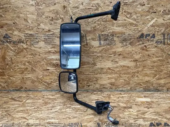 Picture of (Used) 2015 Freightliner M2 106, SIDE VIEW MIRROR
