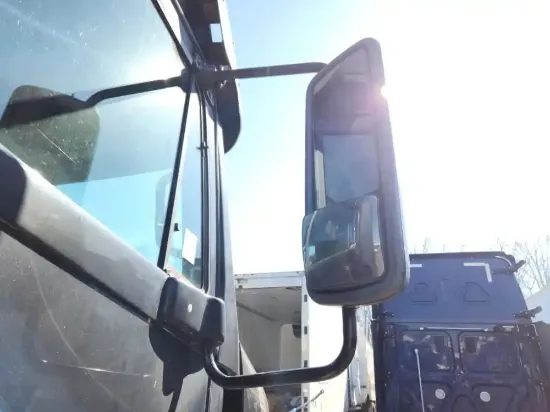 Picture of (Used) 2007 Freightliner ST120, SIDE VIEW MIRROR